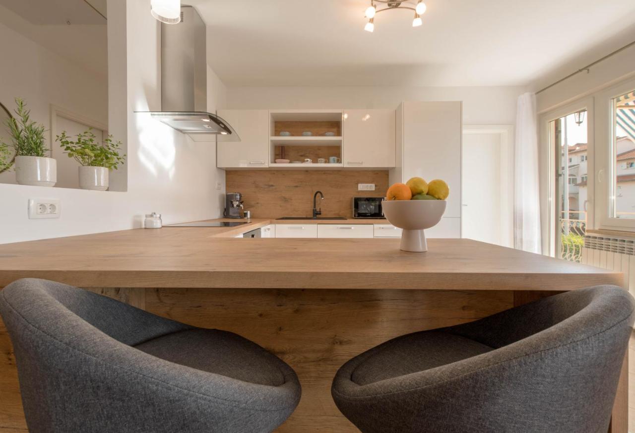 Newly Renovated Holiday Apartment Sirius Poreč Buitenkant foto