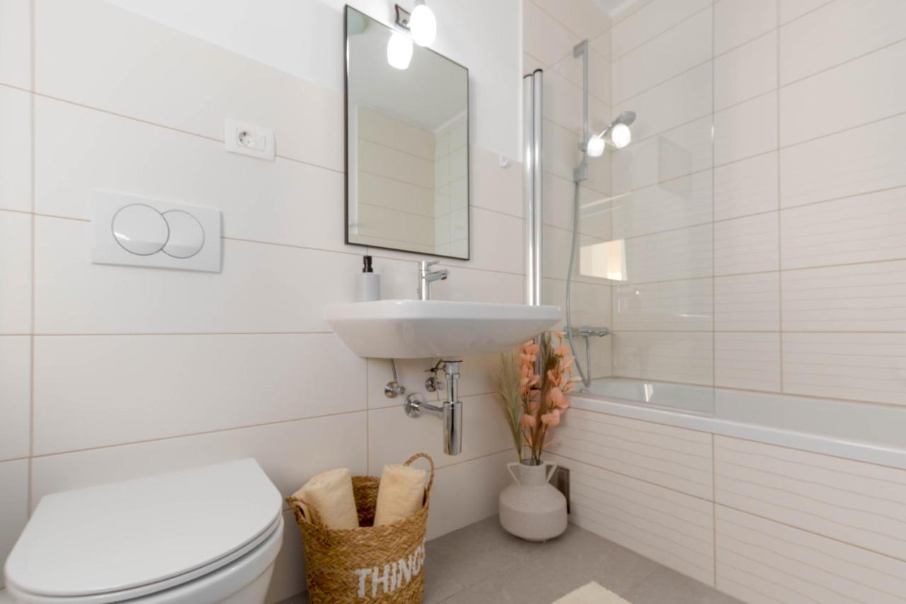 Newly Renovated Holiday Apartment Sirius Poreč Buitenkant foto