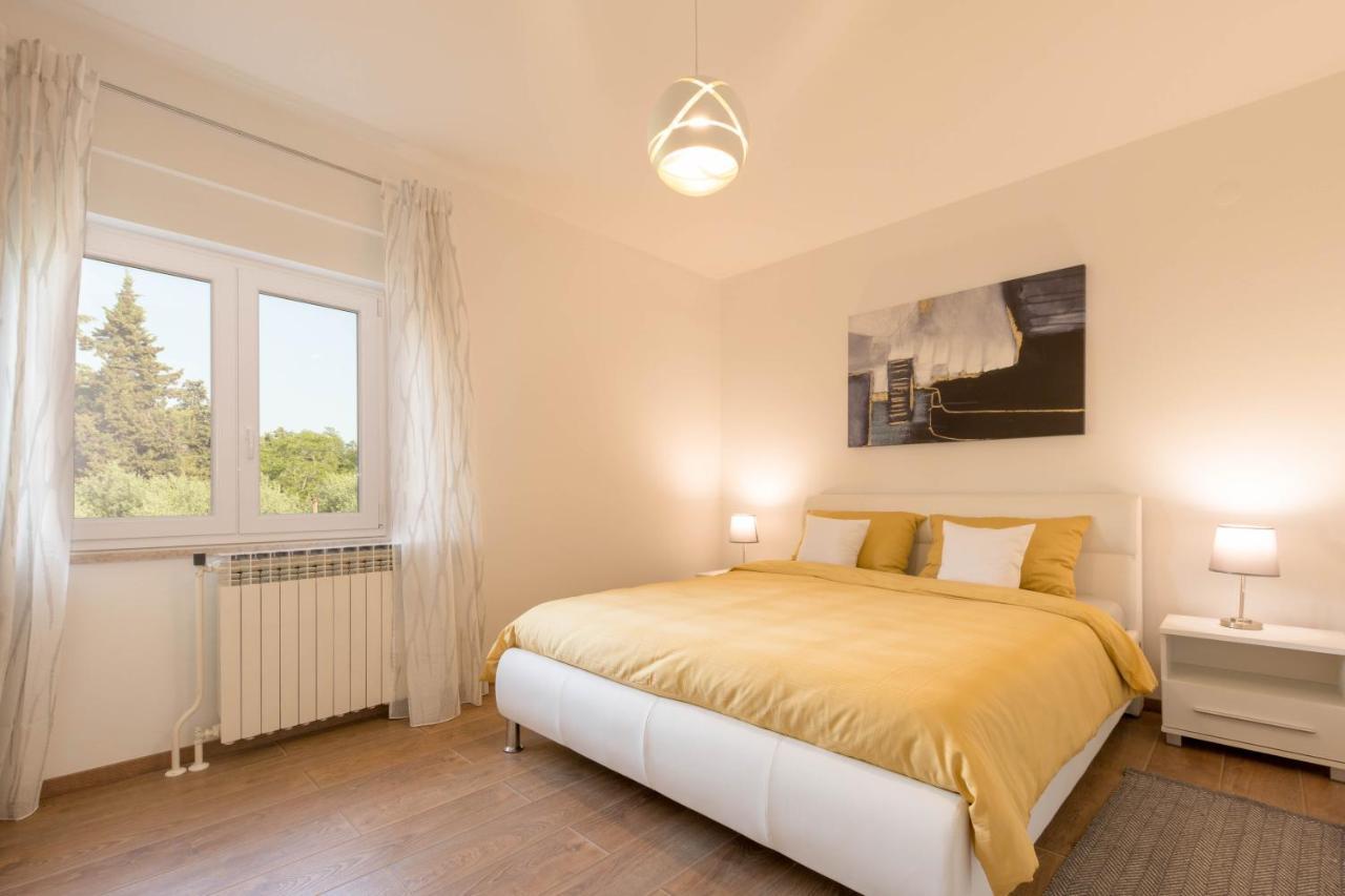 Newly Renovated Holiday Apartment Sirius Poreč Buitenkant foto